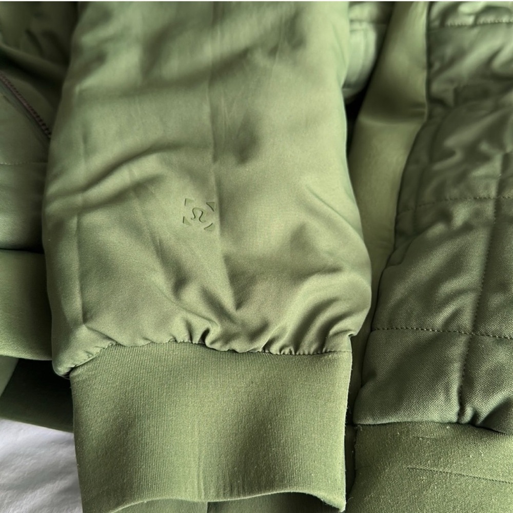 Lululemon Rival-side Bomber Jacket -Reversible Large - Picture 4 of 5
